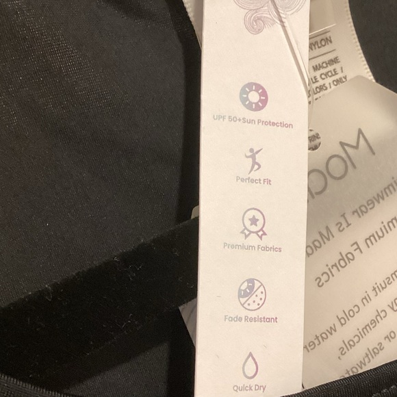 NWT ModLi Women’s Swim Tunic with Sun Protection, Size XL - Picture 5 of 9